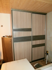 Vestavěné skříně