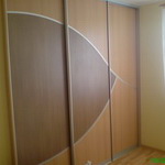 Vestavěné skříně Ostrava Je libo zrcadlo nebo bambus?